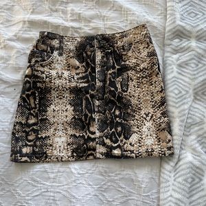 TOPSHOP SKIRT